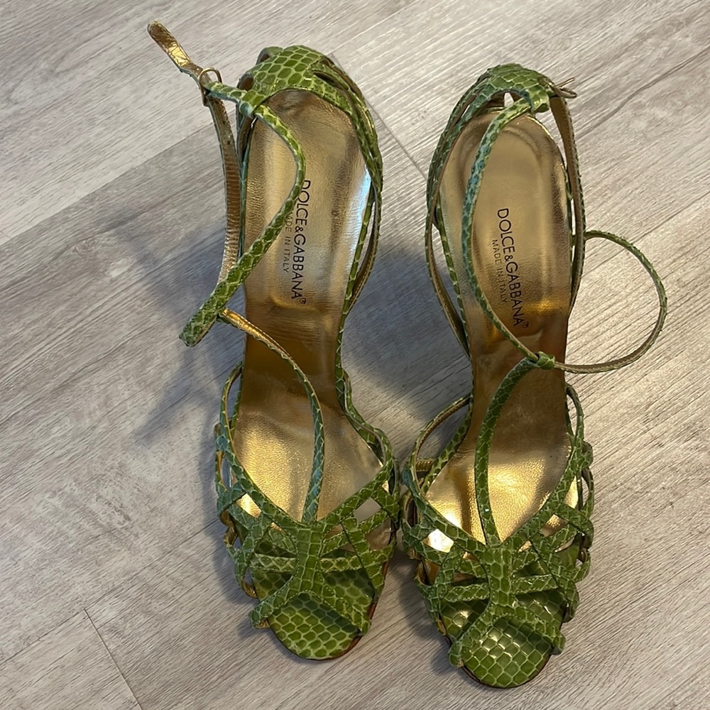 Dolce & Gabbana Green snake skin heels